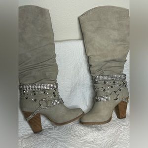 Ladies rhinestone cowgirl boots with heal